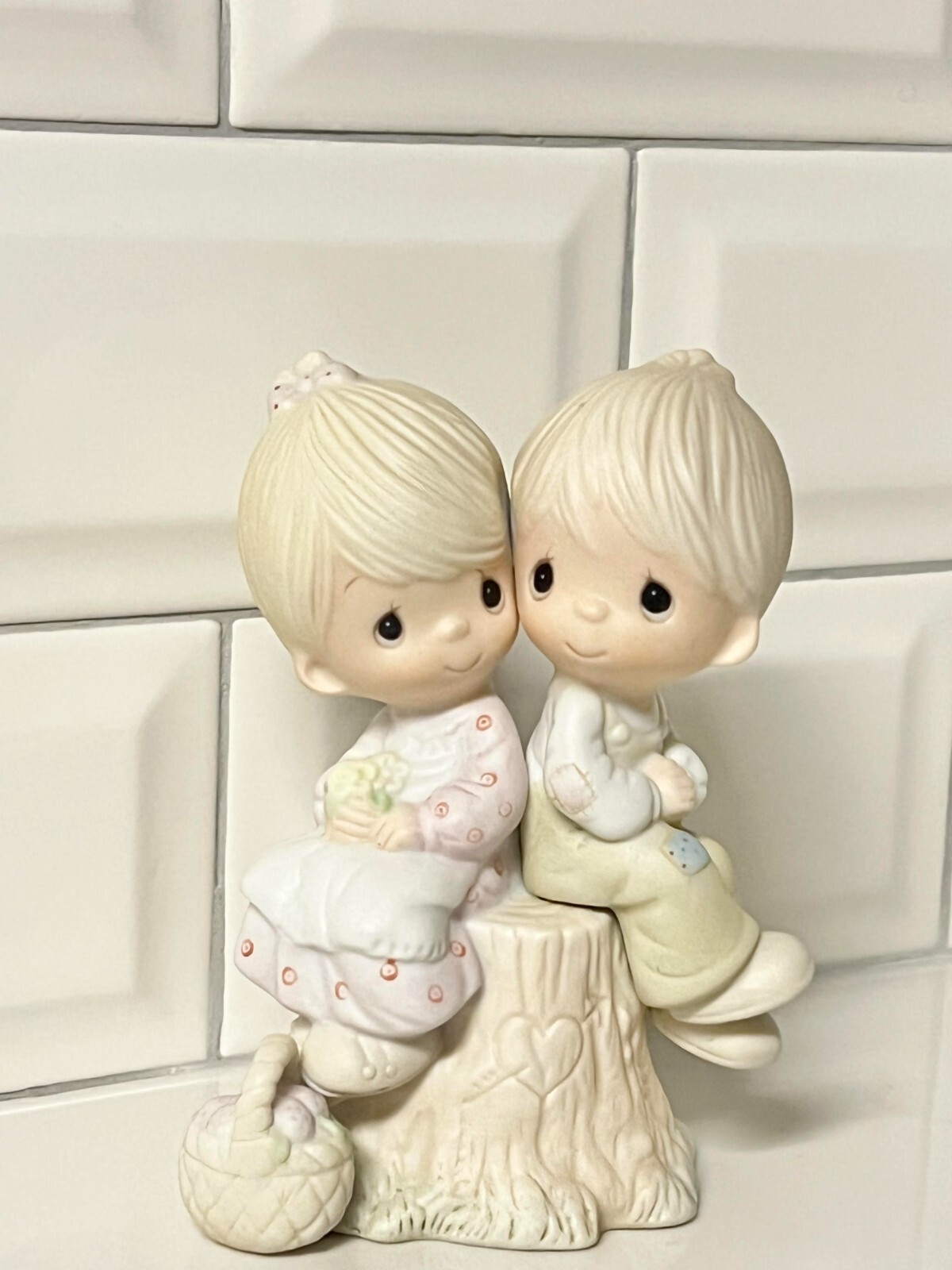 1976 Original 21 Precious Moments Jonathon & David “Love One Another” Figurine