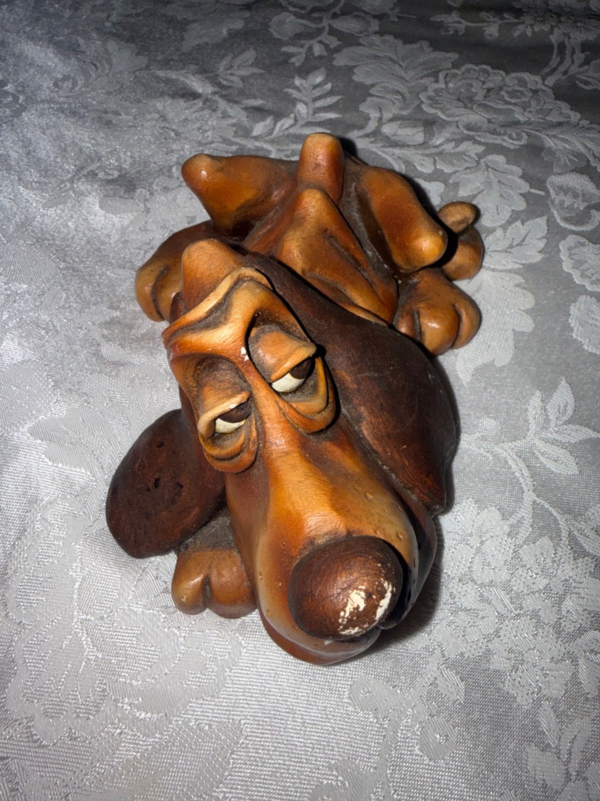 Disney’s John Raya Beasties Of The Kingdom Basset Hampton Hound Figurine 8 in