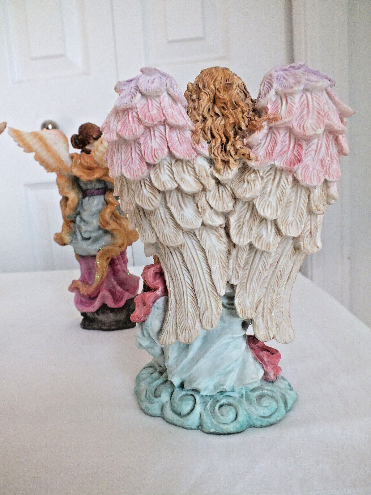 lot of 5 resin Beautiful detail ANGELS vintage 6″ and 7″ tall