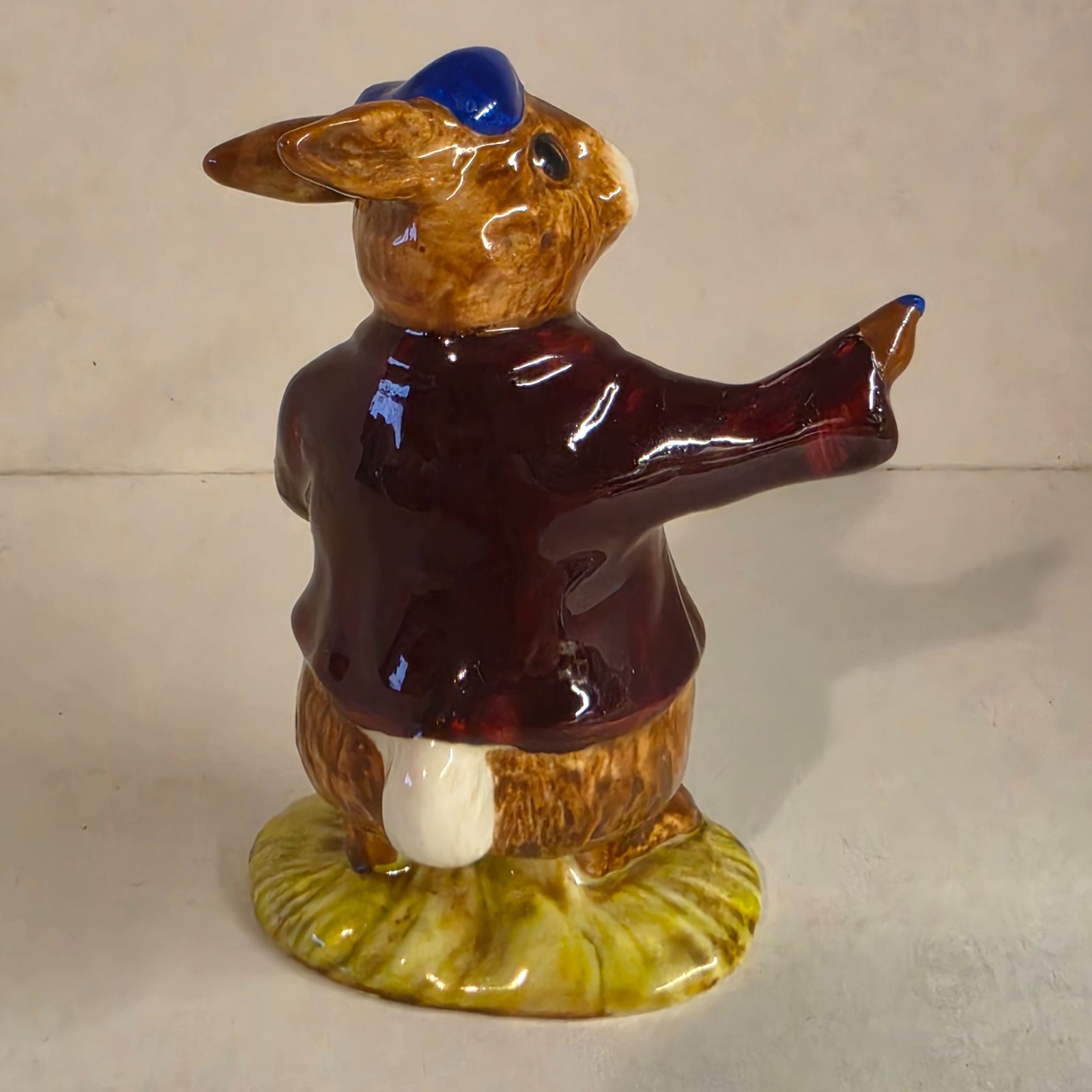 Vintage Royal Doulton Bunnykins “The Artist” DB 13 Porcelain Figurine 1975