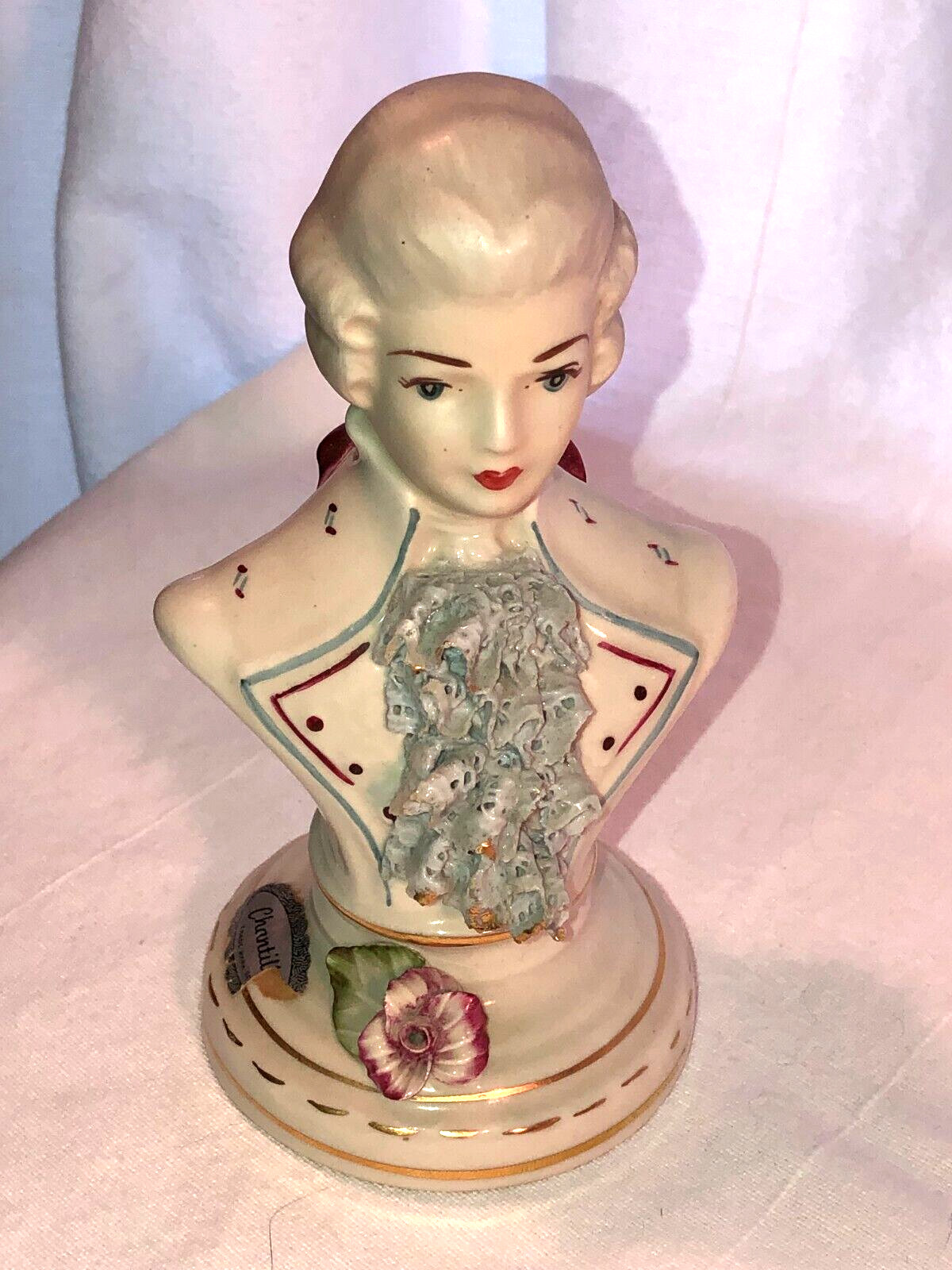 Cybis Corday China Man’s Bust Lace Cravat Chantilly China No 417 418 6.25 In. H