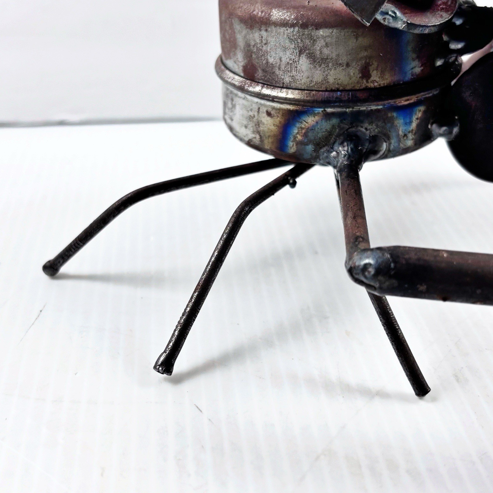 CRAB Metal Sculpture Figurine RED Glass Marble Eye Rustic Indoor Outdoor Garden