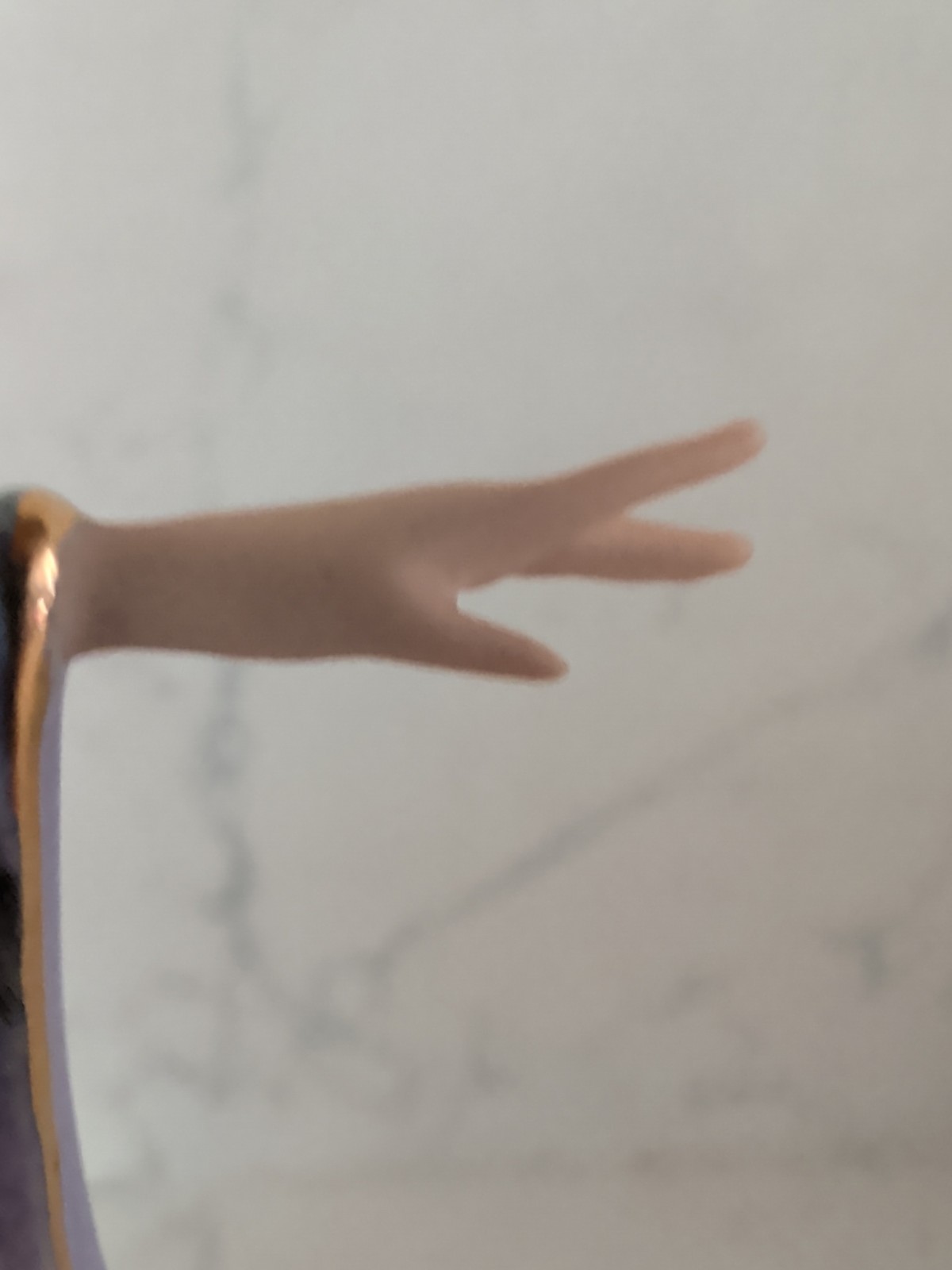 Bradford Exchange ‘Delicate Elegance’ Silken Whispers. 1st Issue Figurine