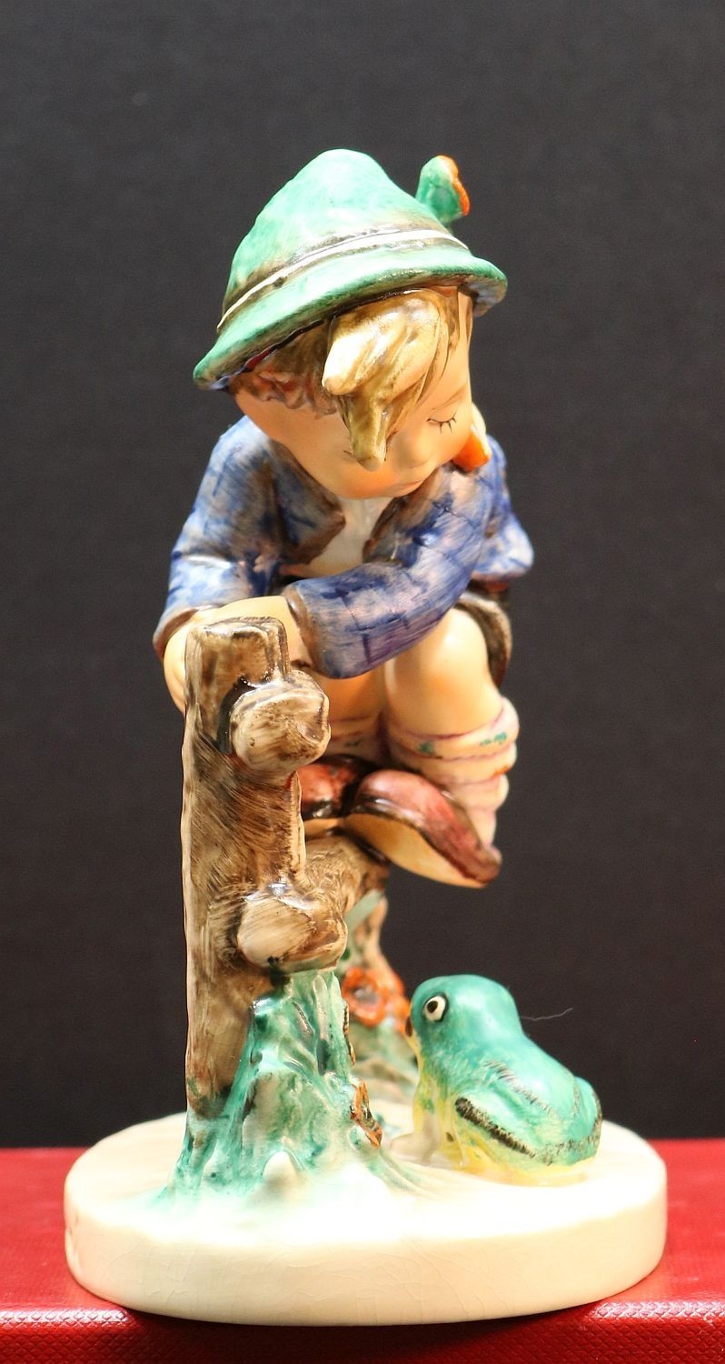 Goebel M.I. Hummel #201/I “Retreat to Safety” TMK6 5.5 ” tall Germany