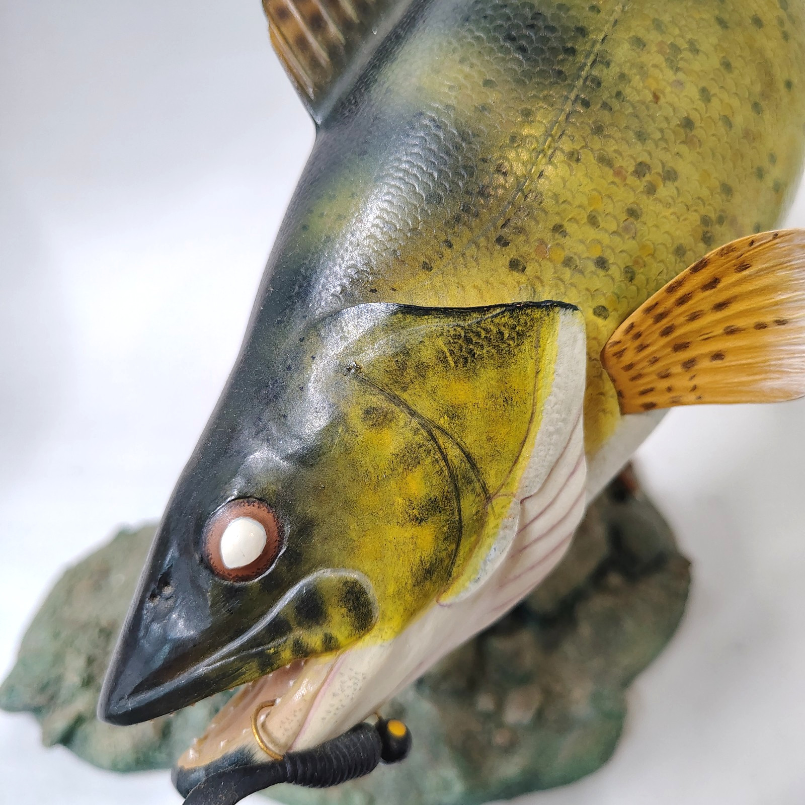 WILY WALLEYE by George Kruth Danbury Mint Freshwater Fishing Trophies Collection