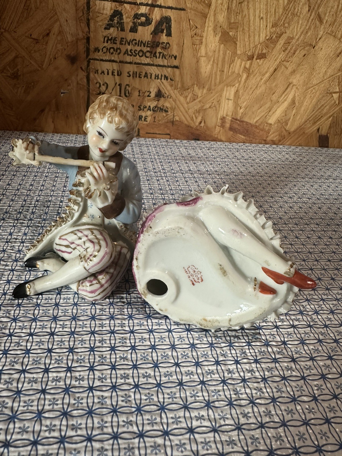 Vintage Wales Porcelain Colonial Style Boy With Flute Girl Singing 4” Cottage