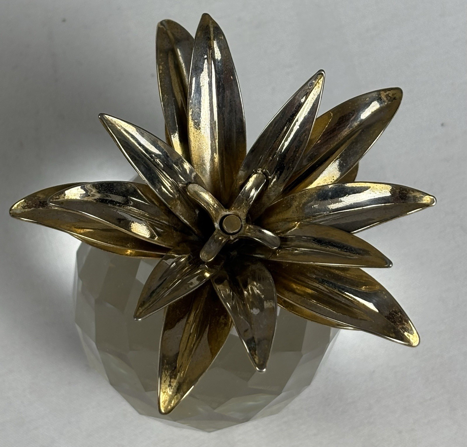Swarovski PINEAPPLE LARGE Figurine # 10044 Hard To Find vs2 Smooth Gold Leaves