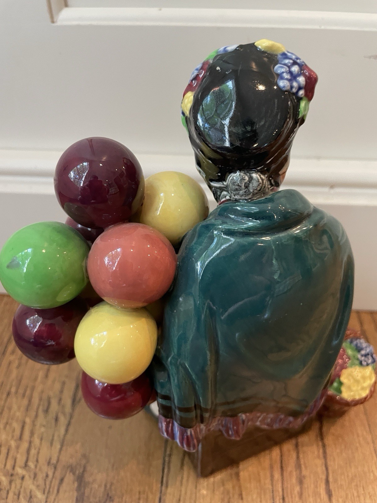 Royal Doulton Vintage The Old Balloon Seller 9″ Figurine HN1315