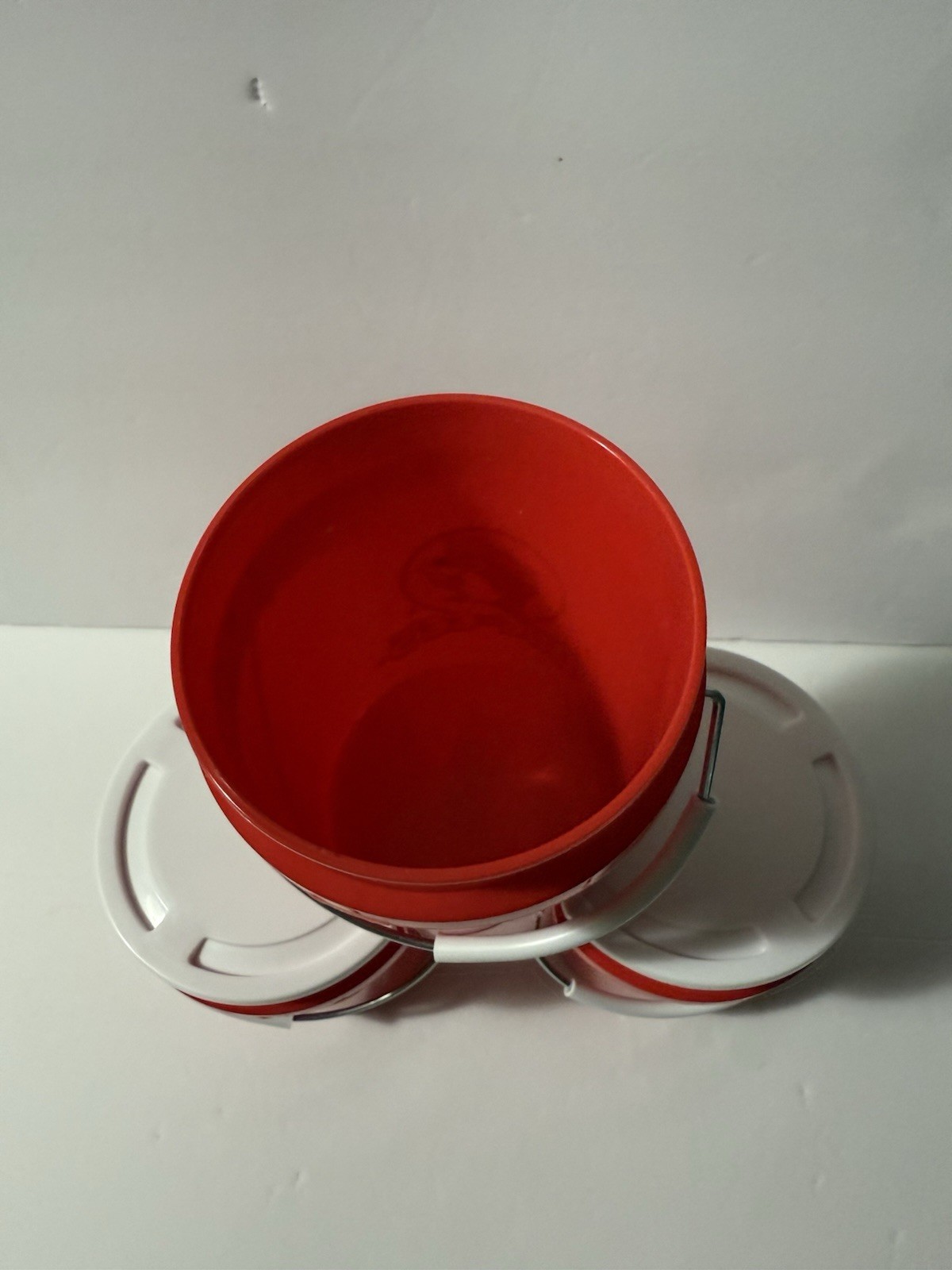 BRAND NEW Lot of 3 Buc-ees Bucees Mini Buckets 4” Tall Two With Lids