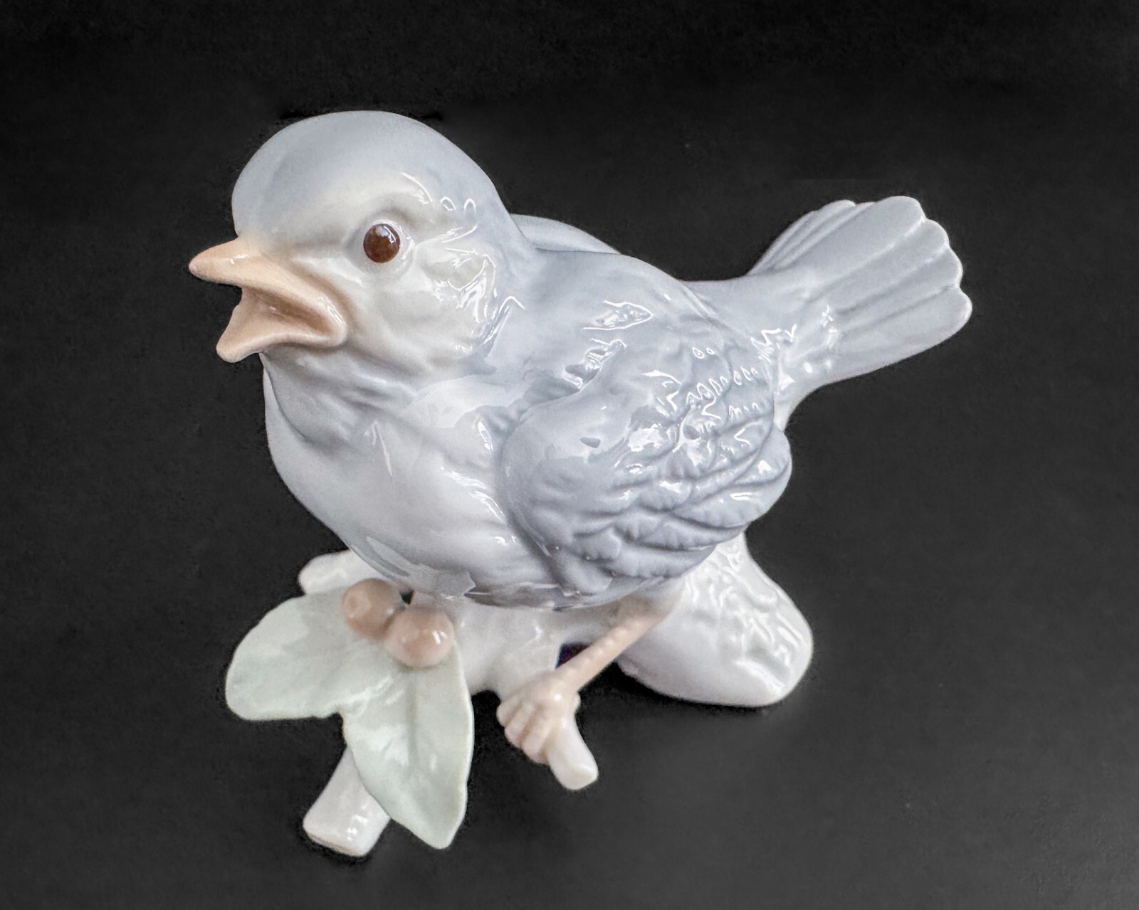Otagiri 3.25″ Vtg Gray Blue Bird on a Branch Porcelain Ceramic Figurine