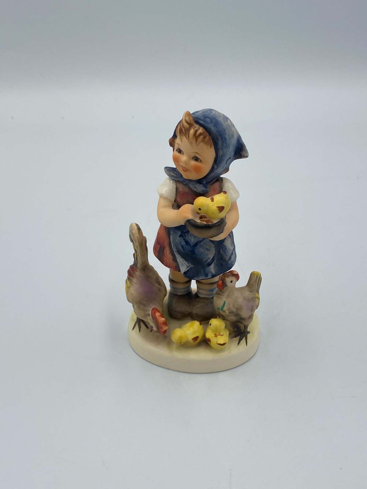 SIGNED Goebel M.J. Hummel “Feeding Time” Figurine #199/0 1948 Girl with Chickens