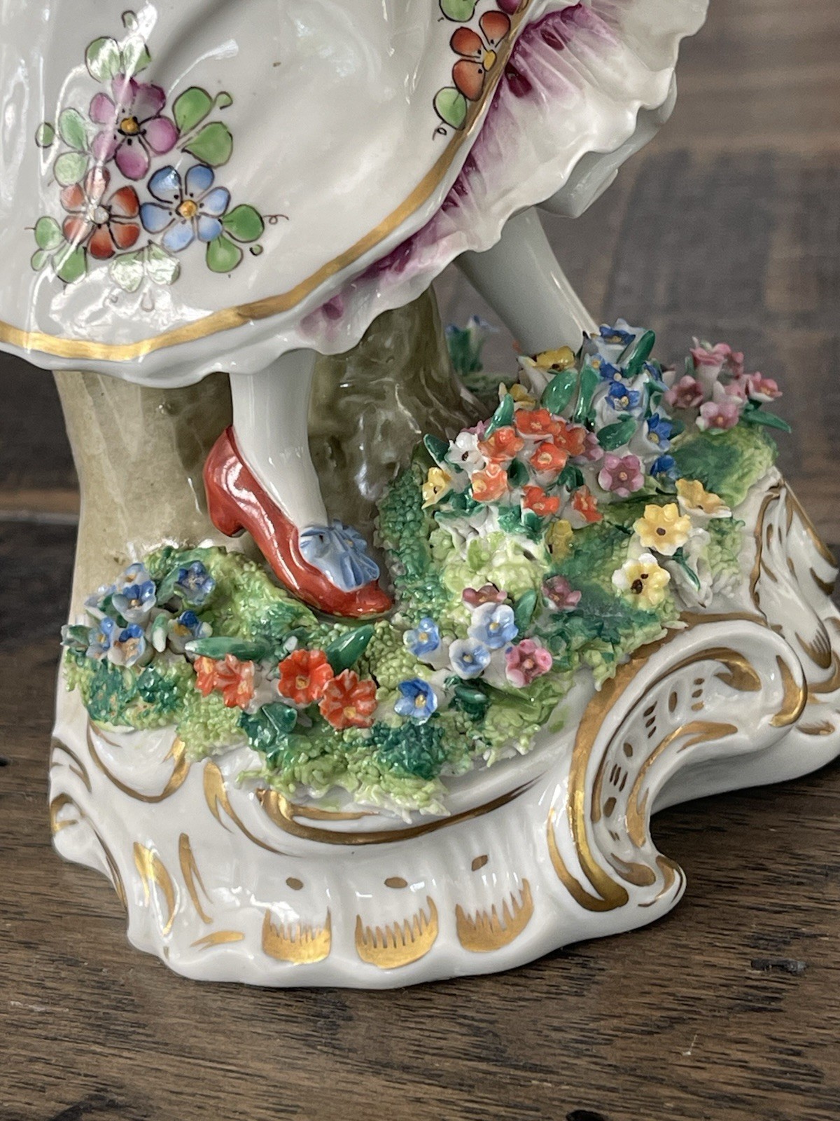 LARGE SITZENDORF GERMANY VINTAGE ANTIQUE FLOWER GIRL FIGURINE 8.5″ ~EXCELLENT