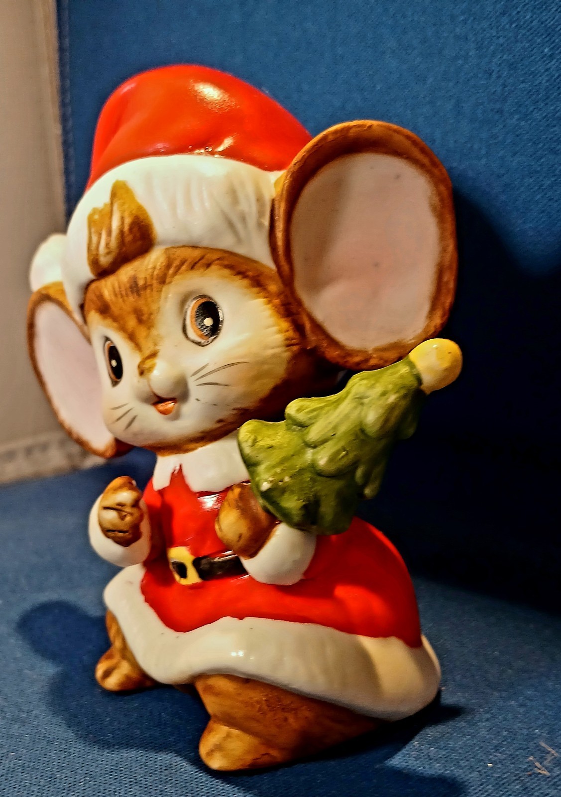 ADORABLE ✨️CHRISTMAS 🎄MICE HOME Co. VTG Porcelain Hand Painted Ex. Condition ✨️