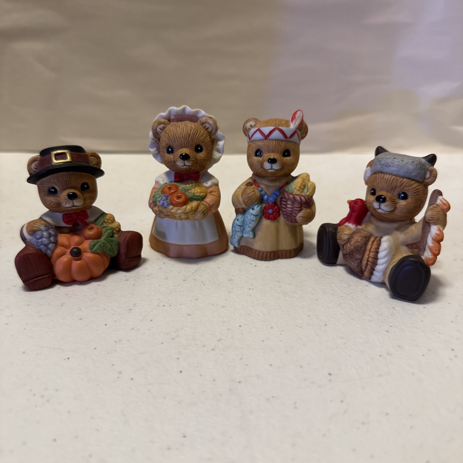 HOMCO Bears Pilgrim & Indian Thanksgiving Autumn #1413 Set 4 Ceramic Figurines