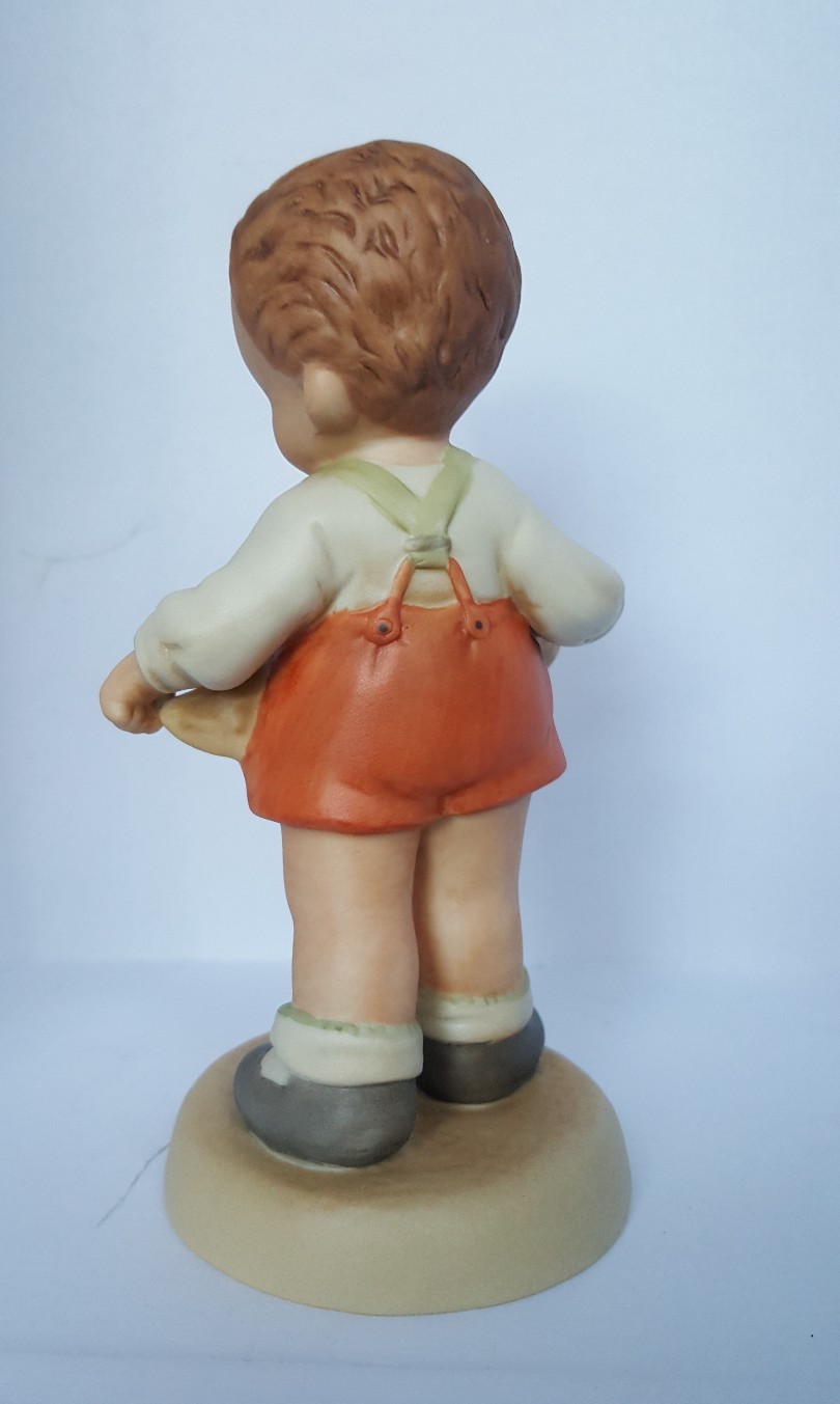 “It’s The Thought That Counts” – Memories of Yesterday by Enesco – 115029