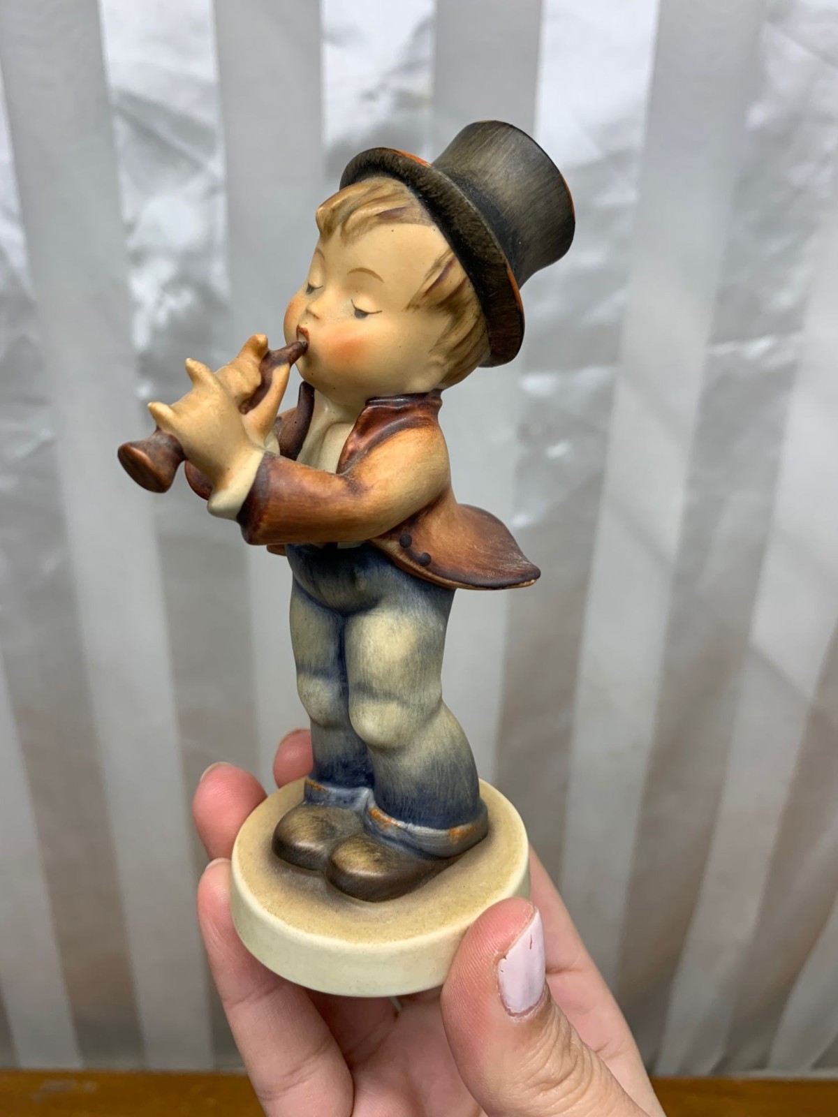 Vintage Goebel Hummel Hand Painted Figurine “Serenade” TMK-2 1950-1959 Germany