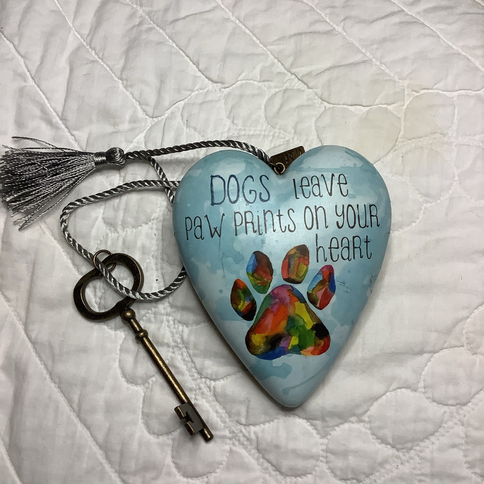 Demdaco Art Heart Figurine “Dogs Leave Paw Prints on Your Heart” Rainbow Bridge