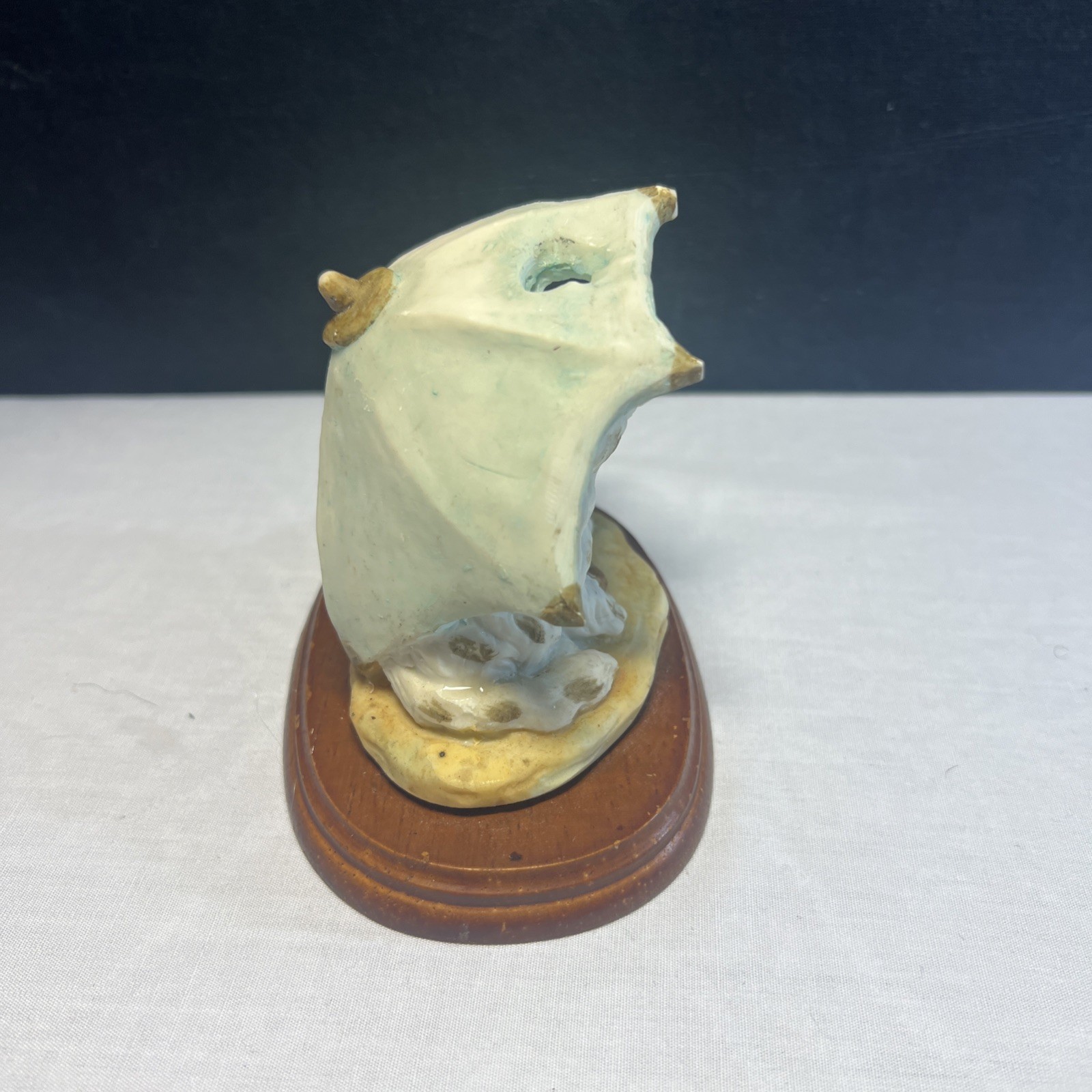 Vintage Wood Base Porcelain Cats Figurine. Cats Sitting Under Holey Umbrella
