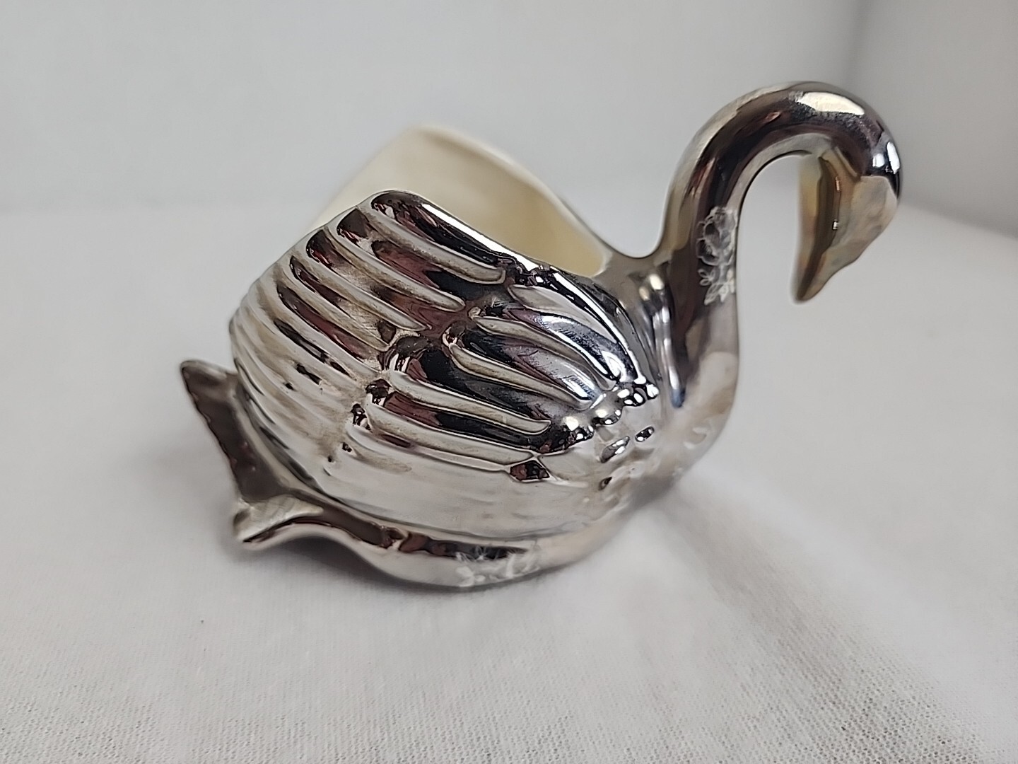 Vintage Pearl China Co Platinum Rose Swan Hand Decorated w 22Kt Gold Priority
