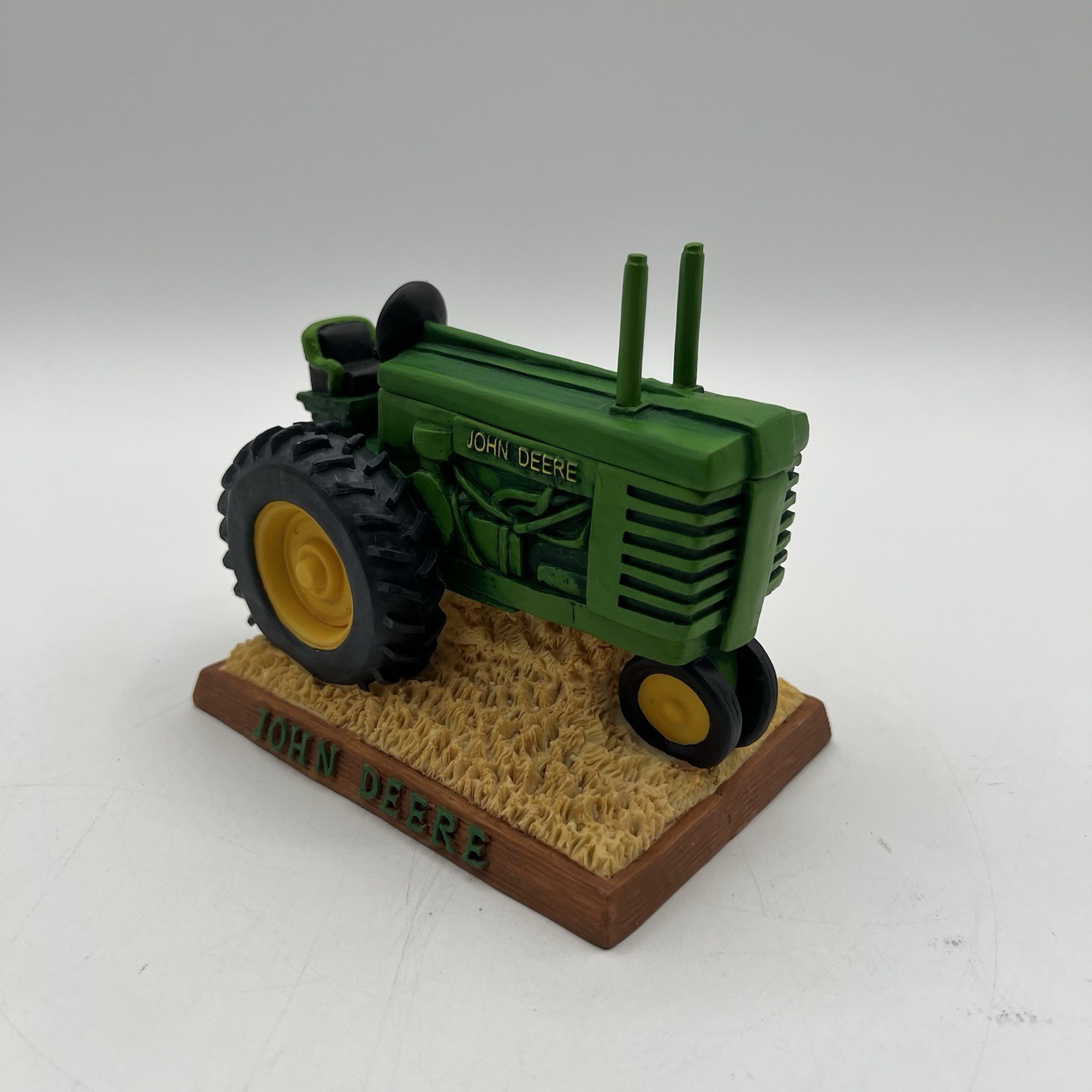 1999 Enesco America’s Favorites John Deere Ceramic Tractor w/ Box