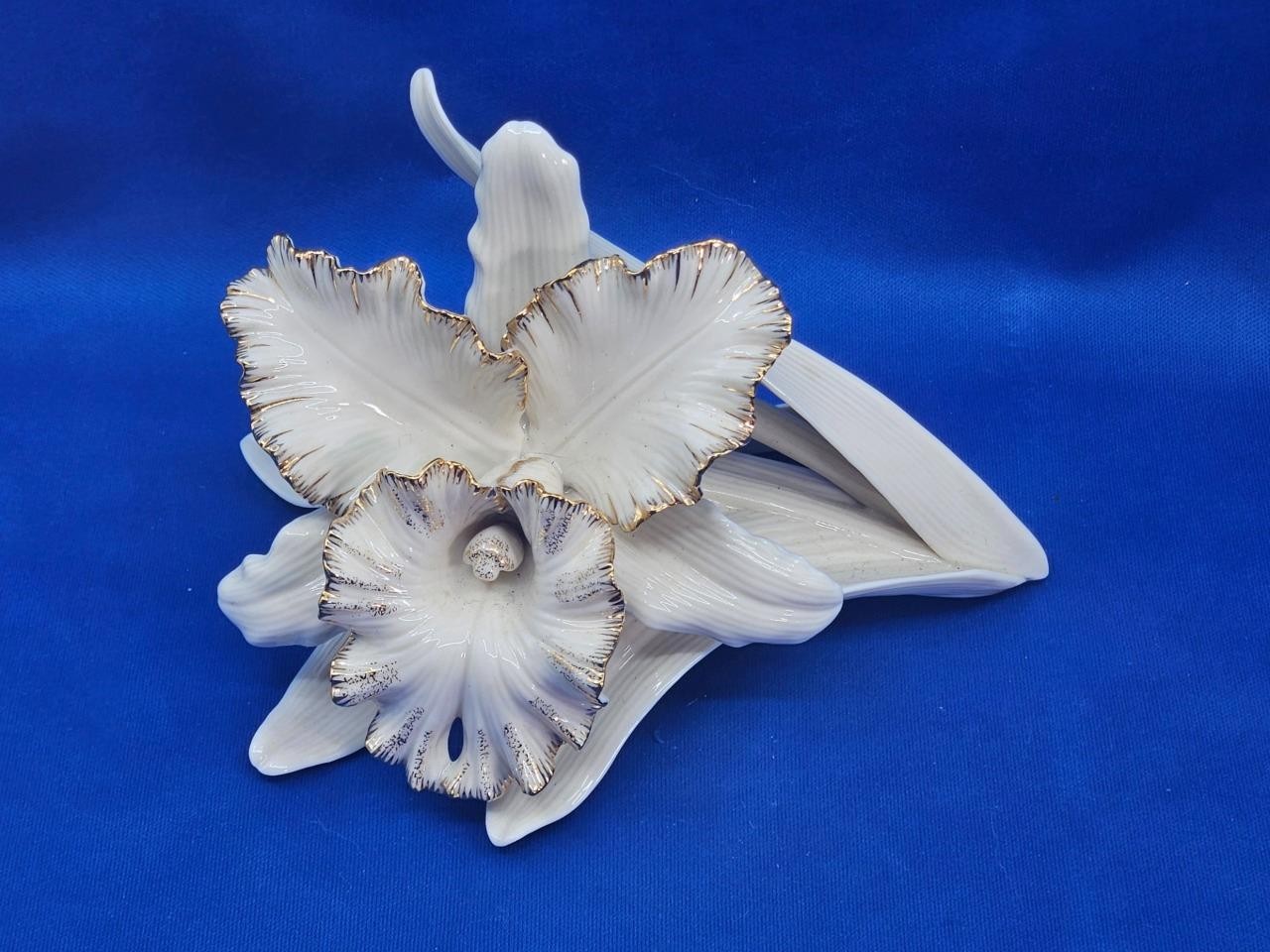 Lenox White & Gold Classic Garden Flower CATTLEYA ORCHID Figurine No Box 5″ Long