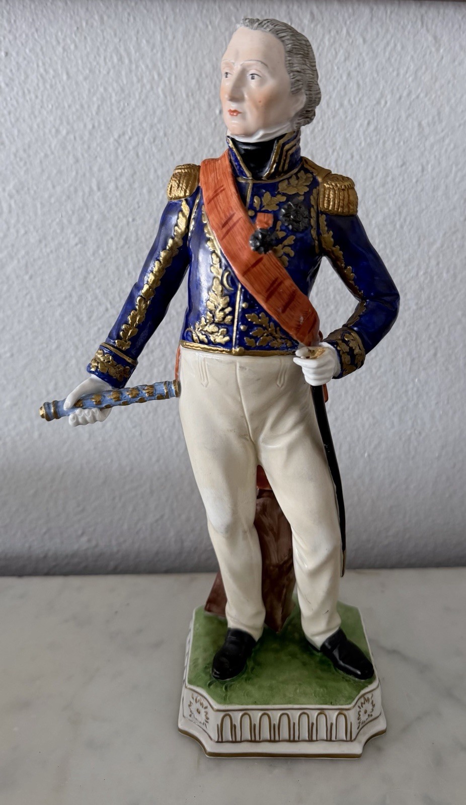 Carl Thieme, Dresden porcelain figurine – SOULT, Napoleon Marshall – Damaged