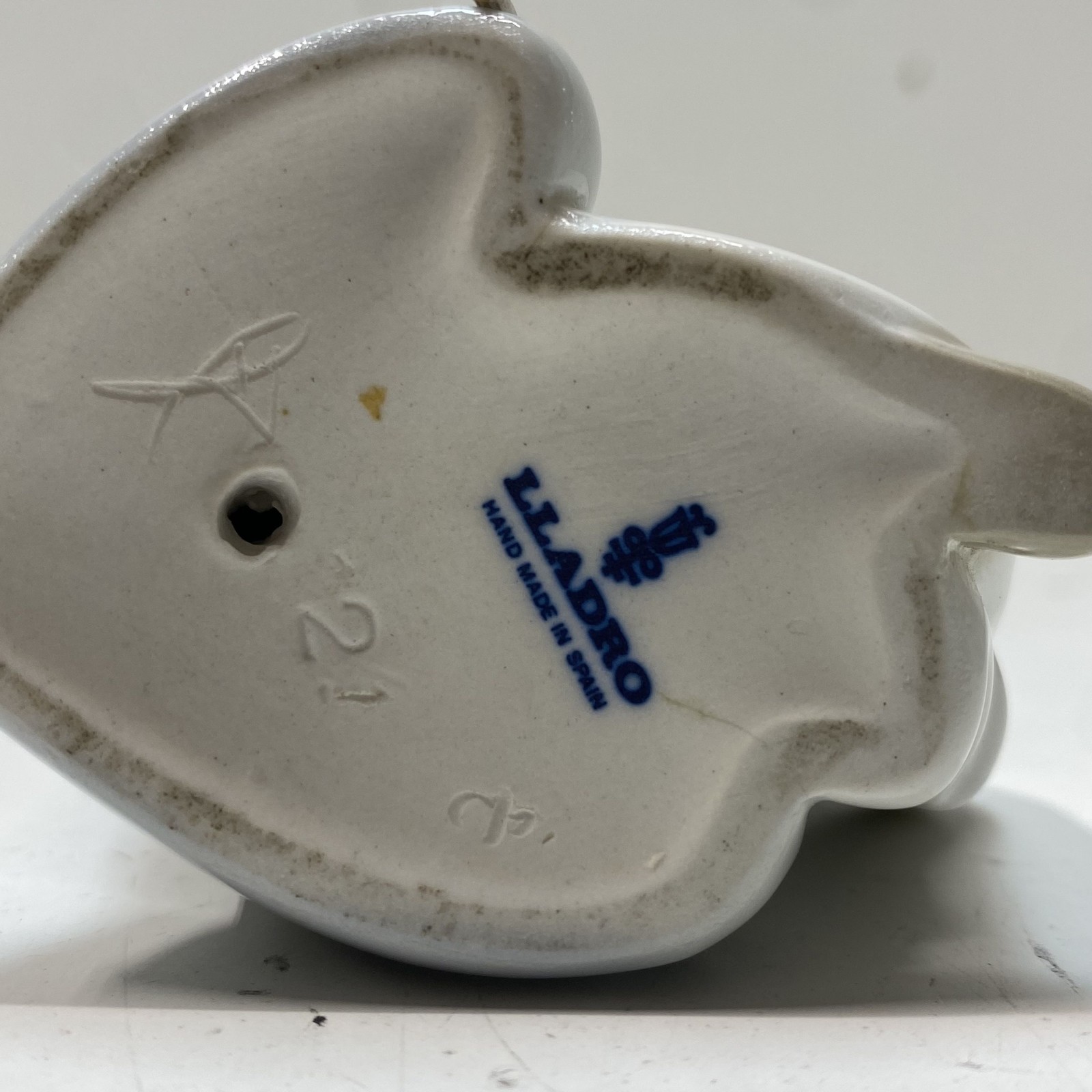 Lladro Porcelain Figurine Kneeling Shepherd Boy With Staff 11 Inch Spain Vintage