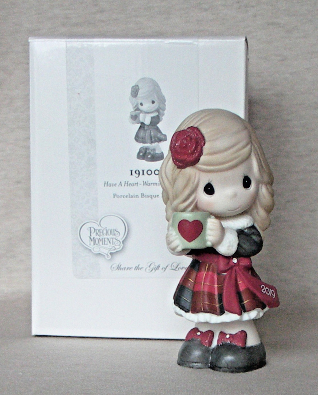PRECIOUS MOMENTS “HAVE A HEART – WARMING CHRISTMAS” FIGURINE 191001 – NEW