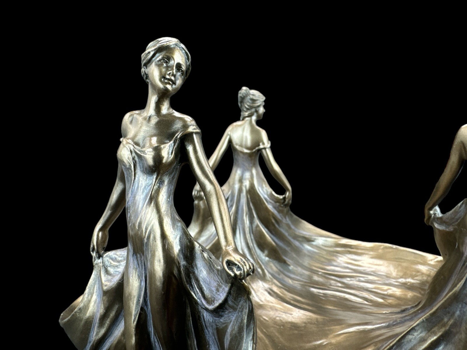 sculpture figurine BEAUTIFUL THREE LADY VERONESE PLATE (AN10399A4)