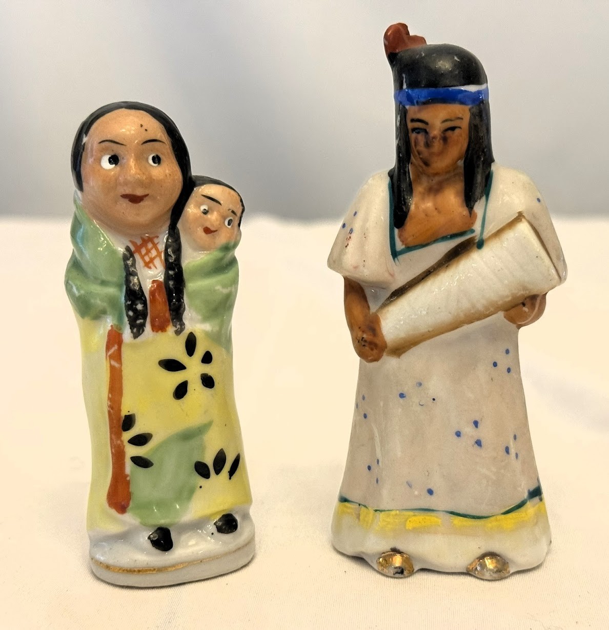 2 Vintage Made in Japan Native Americans Indian Porcelain Figures 4″ tall