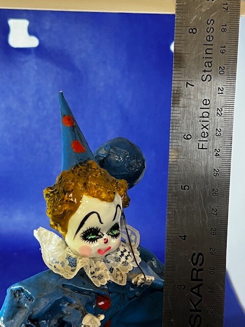 Vintage Mexican Folk Art Mache 6.5″ Tall Creepy Clown w/ Ballon Figurine