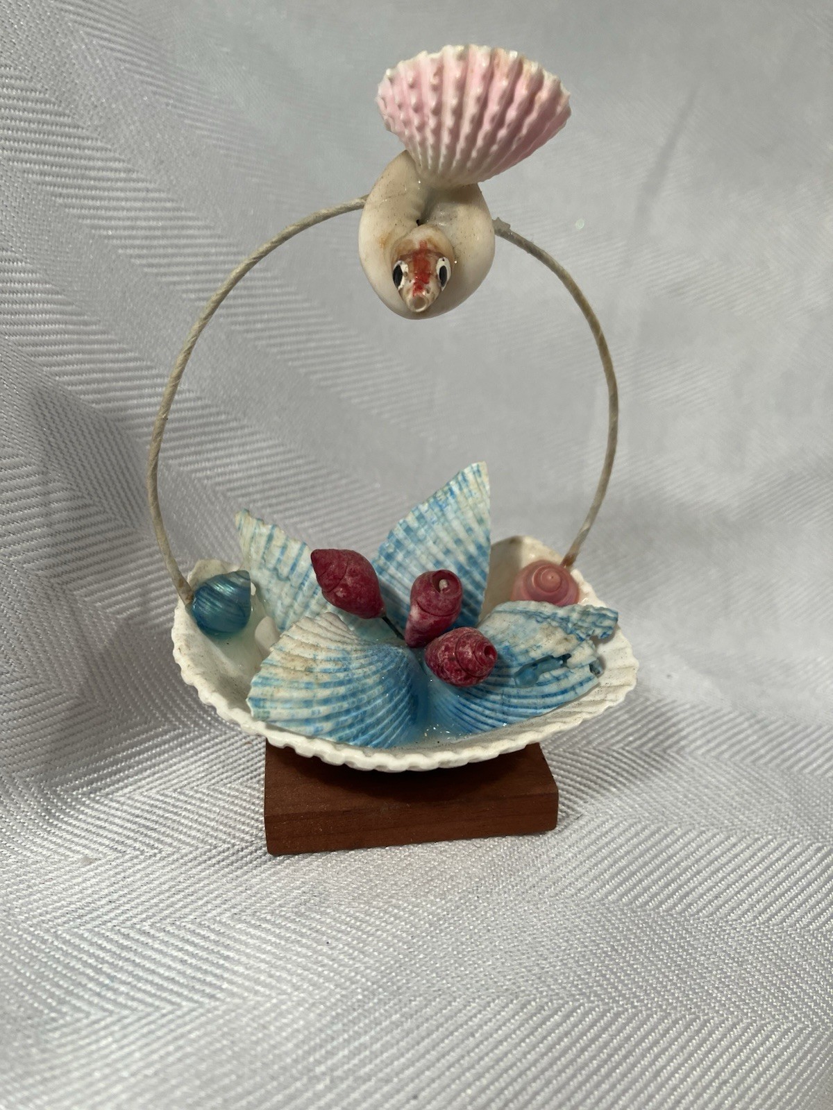 Vintage Seashell Flowers With Bird / Japan