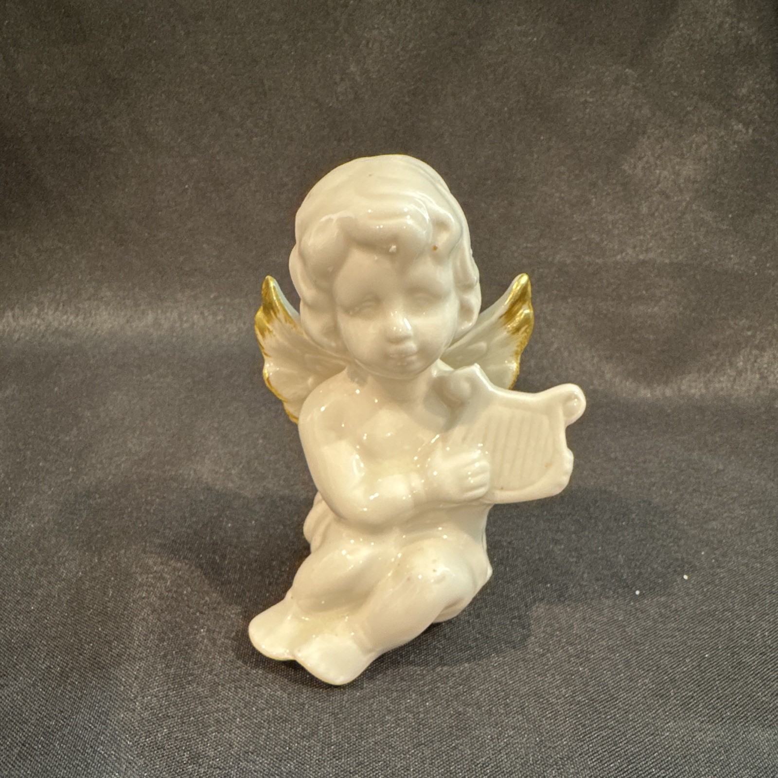 Set of 4 White & Gold Ceramic Cherub Angel Figurines Glossy 3D Effect