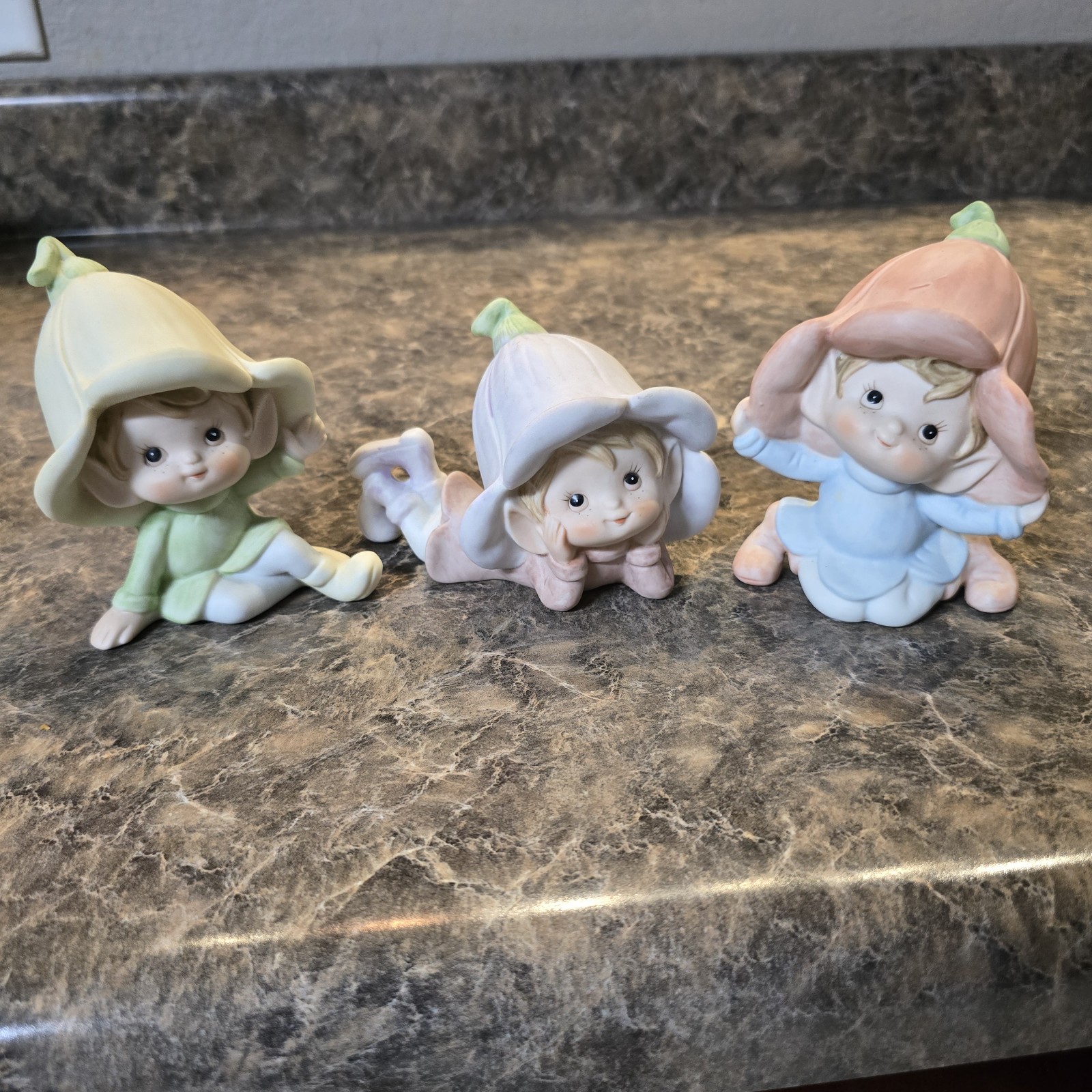 VINTAGE HOMCO [HOME INTERIOR] PIXIE/ELF FIGURINE #5615 SET