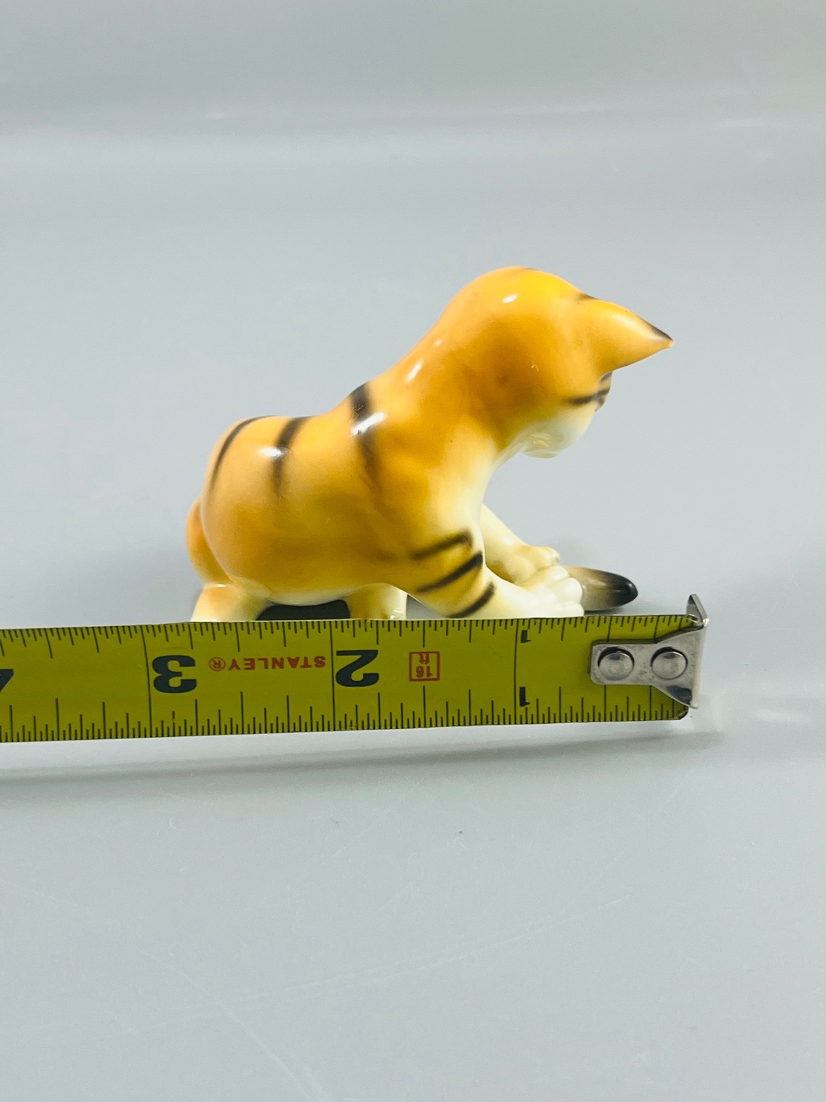 Cats of Character Danbury Mint Bone China “Tail End” Orange Tabby Cat Figurine