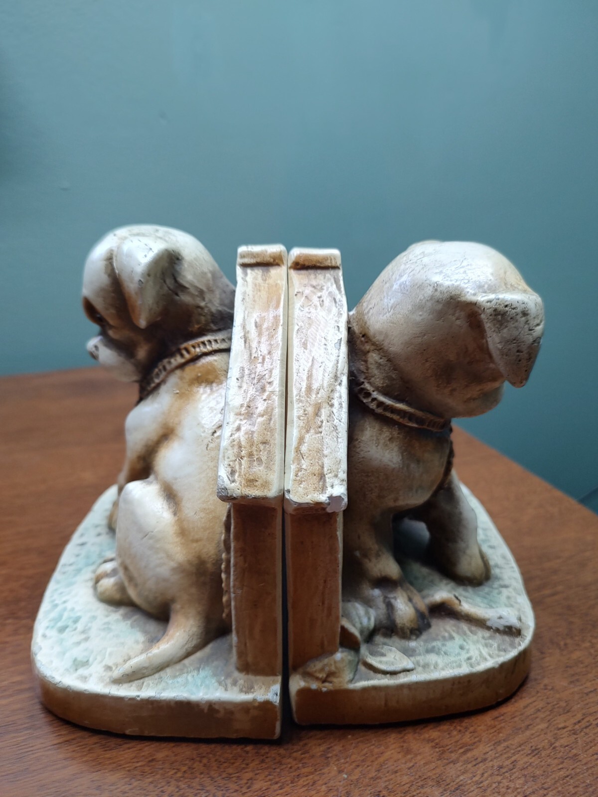 Vintage Bulldog Bookends Plaster or Chalkware Dog 5-1/2″ tall Very Heavy