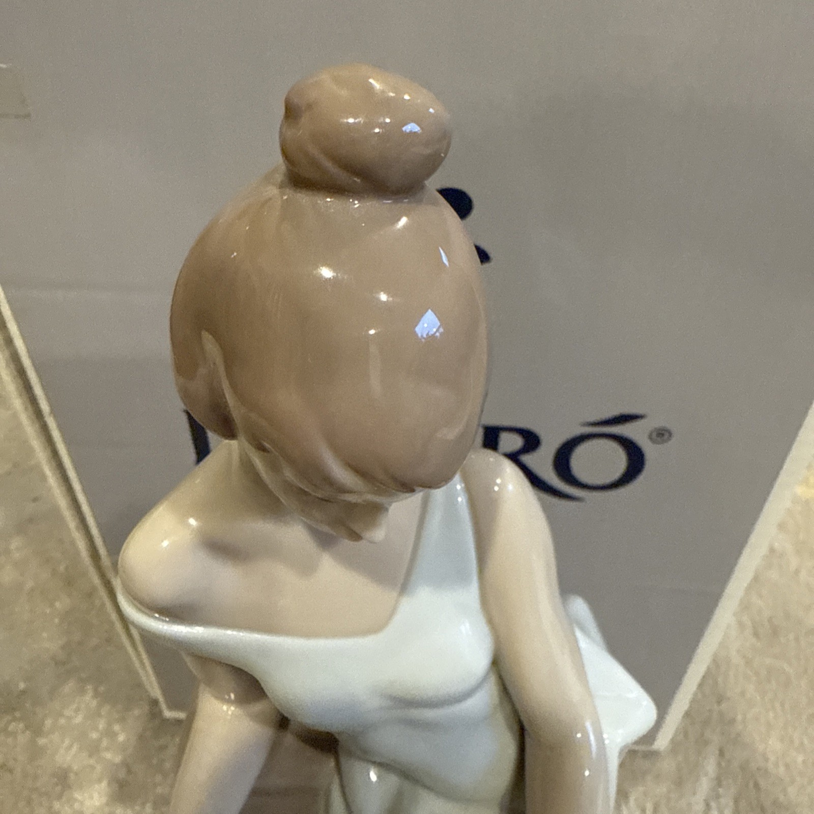Lladro “Sweet Verses” Delicados Versos 06448 in Original box Excellent Shape