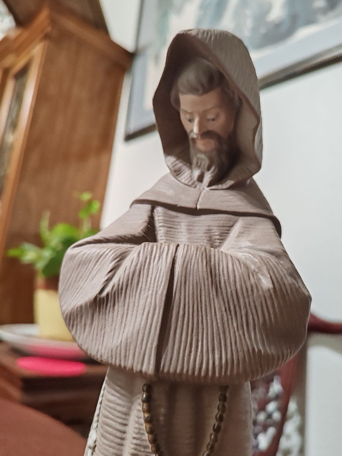 Lladro – Monk in a Matte GRES finish – 13.5” Tall. Retired 1998