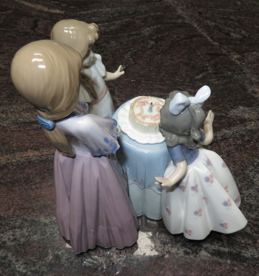 Lladro “Making a Wish” 5910 Girl Birthday Party with Cake Rare with original box