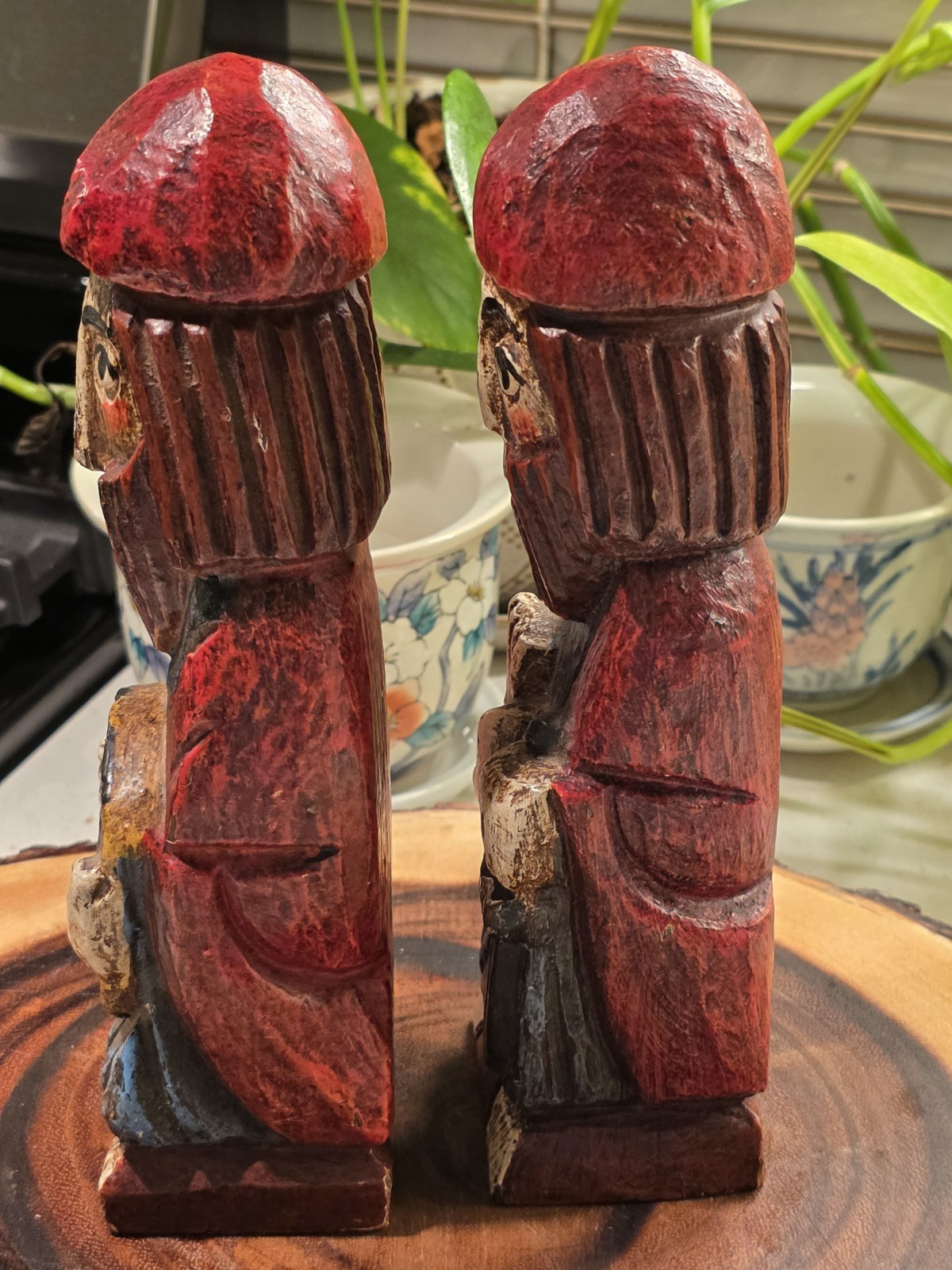 VTG Set 2 Hand Carved Wood Statues Folk Art Spanish Crusaders