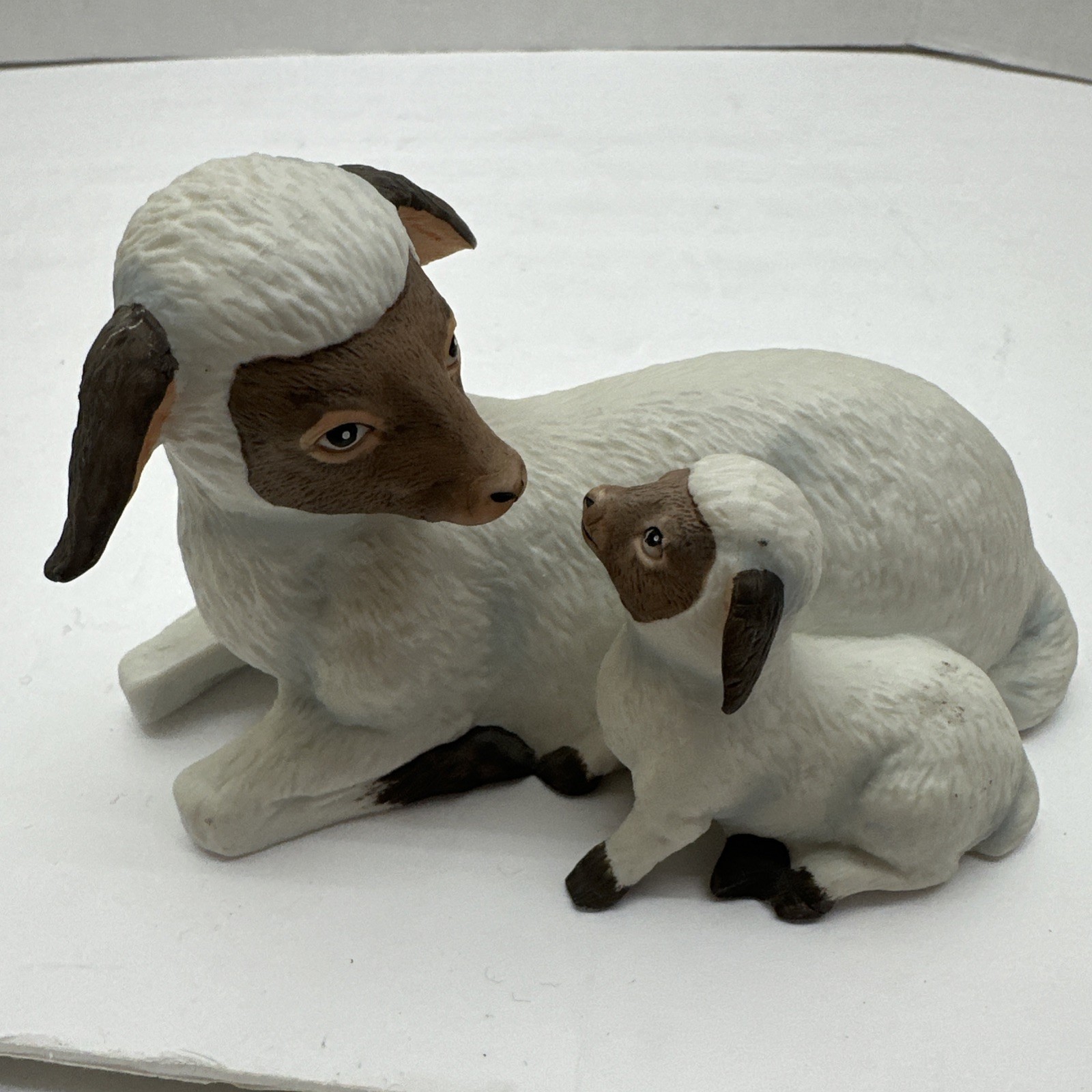 Vintage Homco Porcelain Mother Sheep with Baby Lamb #1471 Taiwan 1970s-1980s