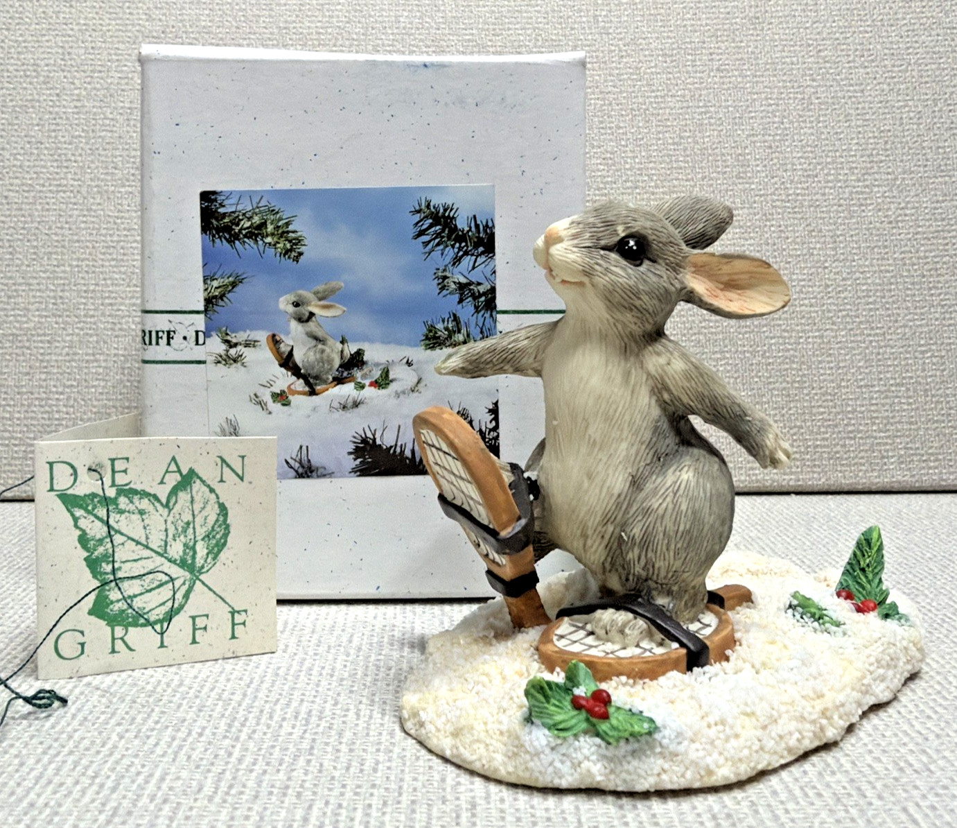 Charming Tails “Binkey Snow Shoeing” – Item 87/580 – Silvestri