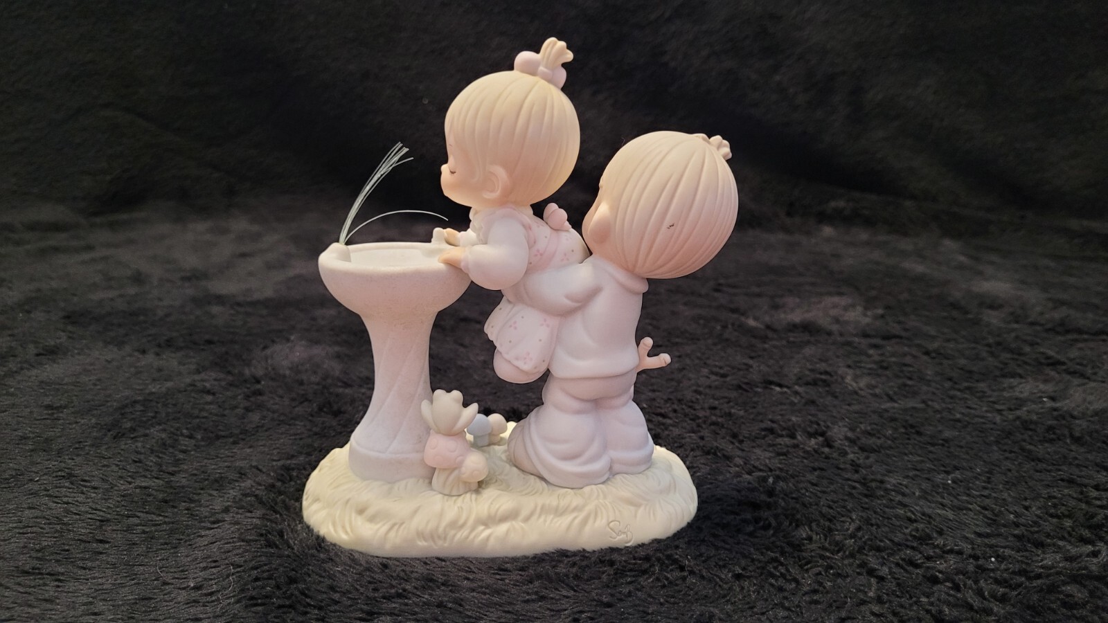 🚨 Precious Moments 520675 “Your Love Is So Uplifting” Porcelain Figurine Vntg