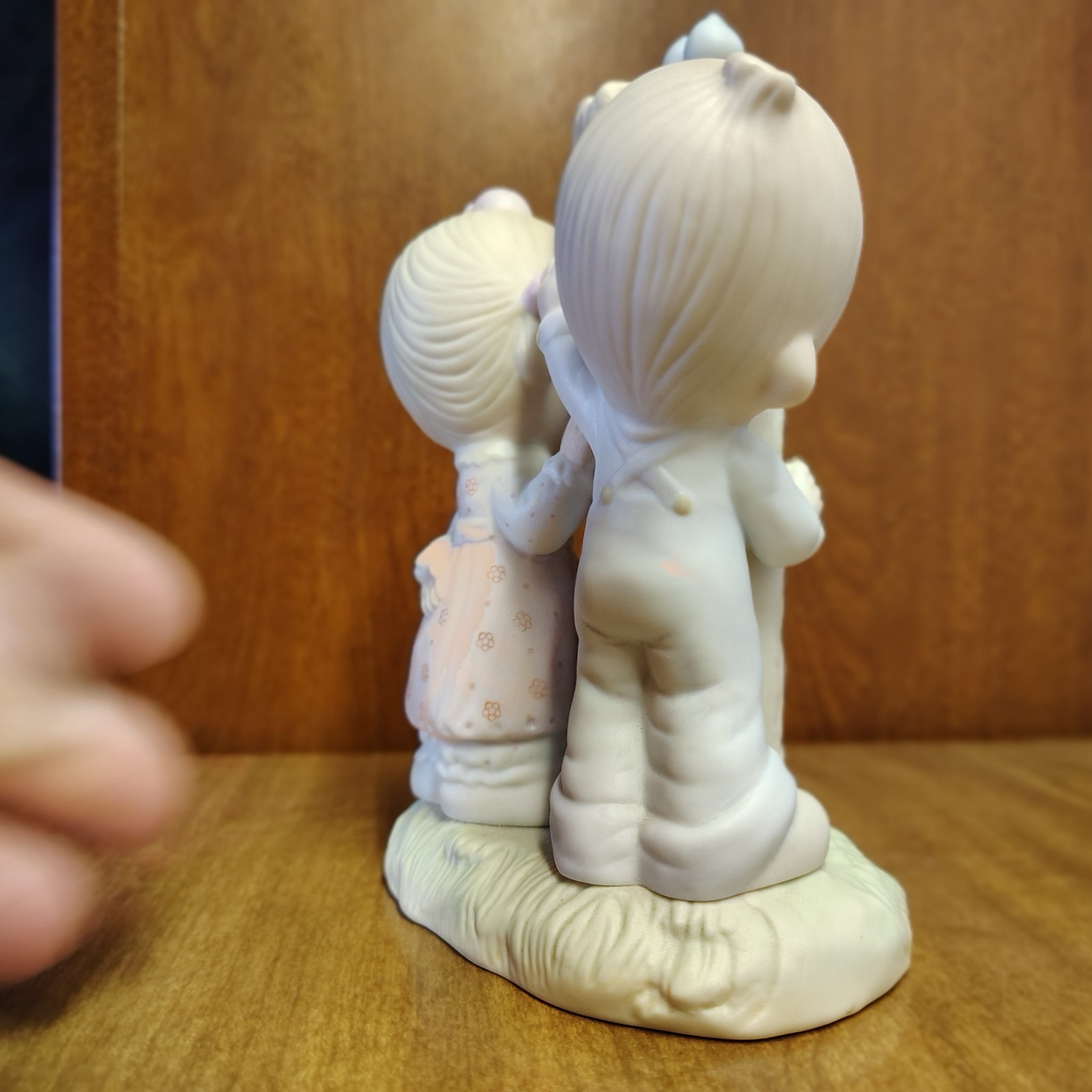Enesco Precious Moments 1979 Porcelain Figurine ‘Thee I Love’ Vintage