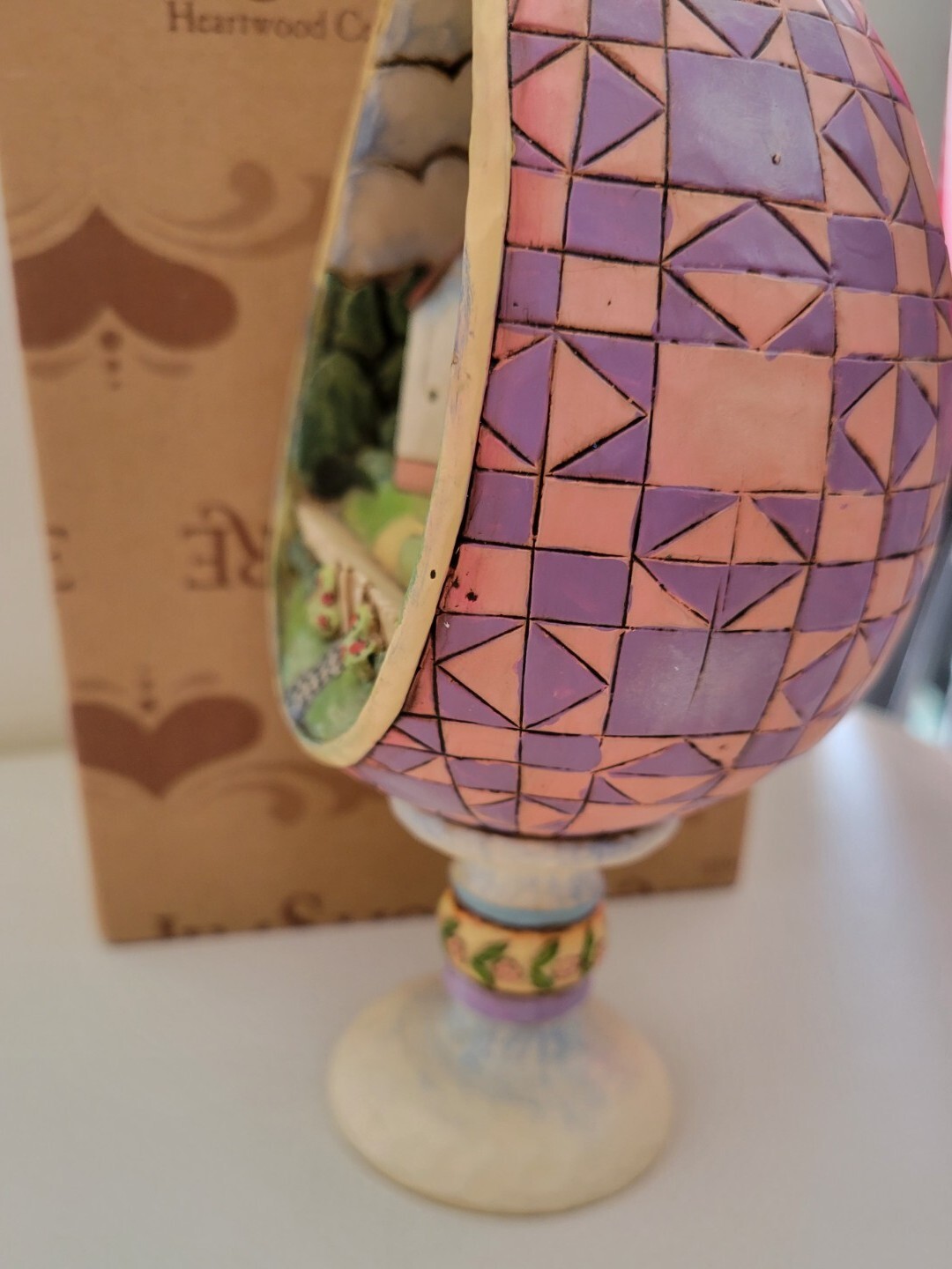 JIM SHORE HEARTWOOD CREEK “SMALL TOWN ,BIG BLESSING #4007545 EASTER egg Figurine