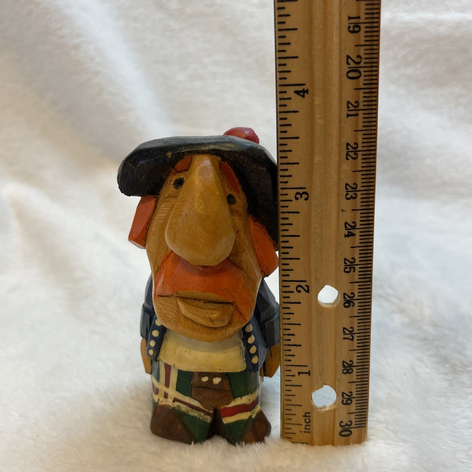 RARE Vintage Donald Corr Carved Scottish Figure Painted Primitive Folk Art 3.5”