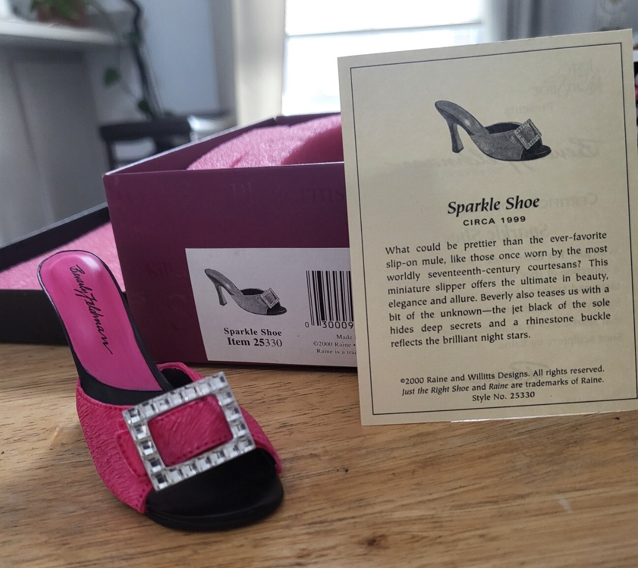 Just the Right Shoe, Sparkle Shoe by Beverly Feldman, c1999 box & COA
