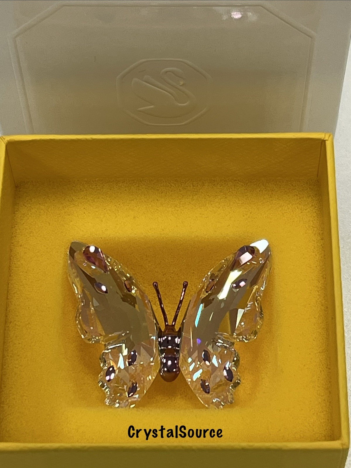 Swarovski Crystal IDYLLIA BUTTERFLY Small Pink Figurine 5691959