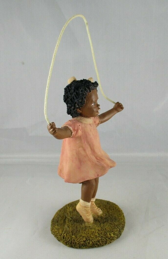 1991 ENESCO MARTHA HOLCOMBE FIGURINE “SUZI” MISS MARTHA’S COLLECTION Y2