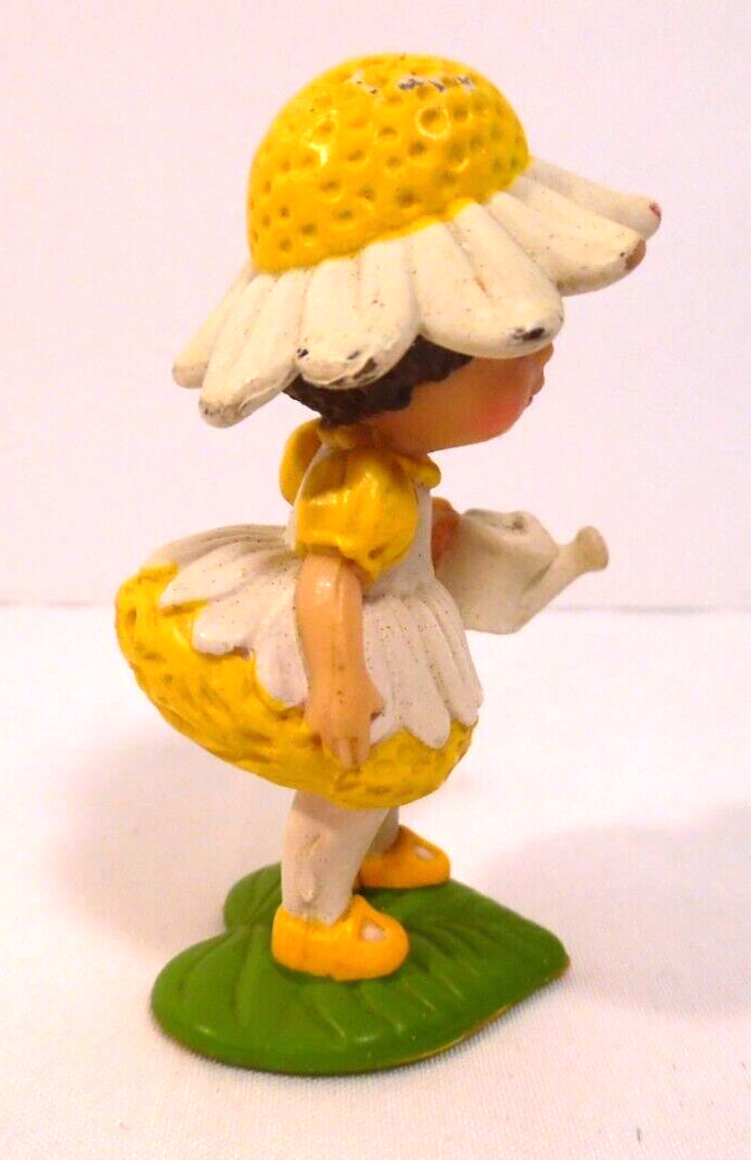 Avon Flower Girls Daisy Dreamer Figure Yellow White & Green Approx. 2.5″ Tall